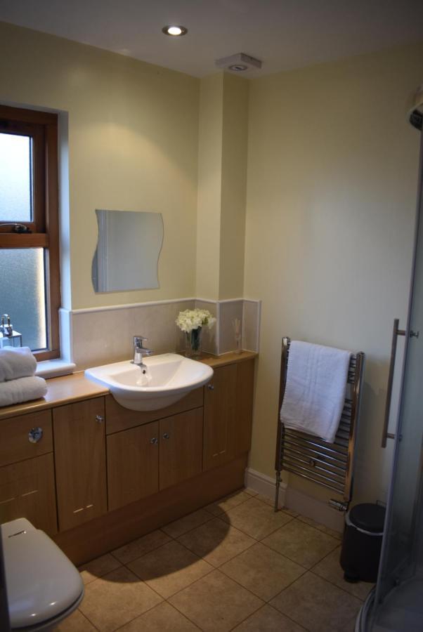 Kelpies Serviced Apartments Kavanagh- 5 Bedrooms Bathgate Kültér fotó