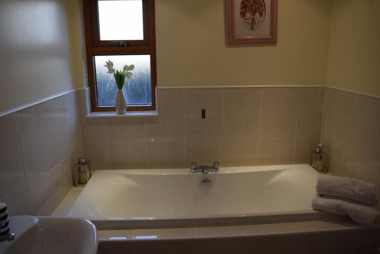 Kelpies Serviced Apartments Kavanagh- 5 Bedrooms Bathgate Kültér fotó