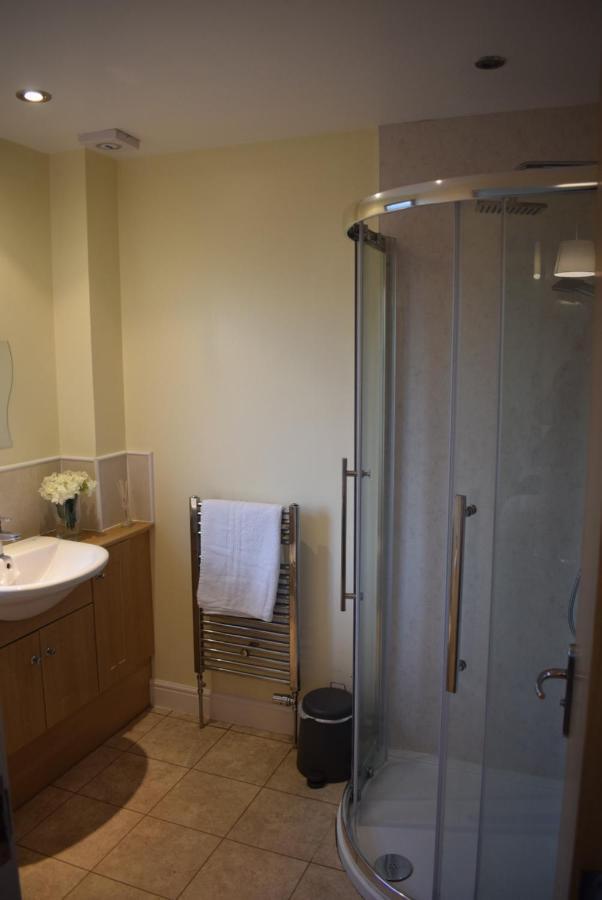 Kelpies Serviced Apartments Kavanagh- 5 Bedrooms Bathgate Kültér fotó