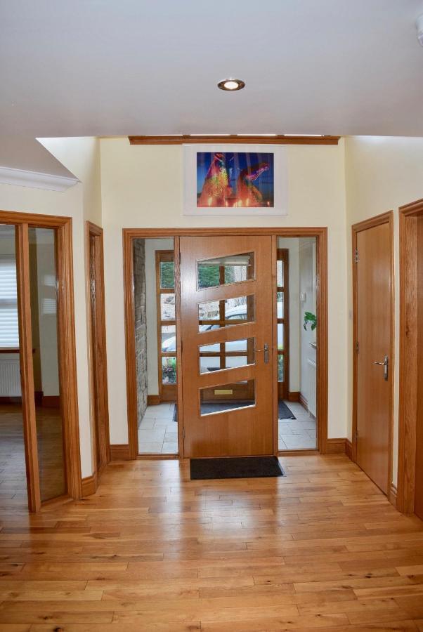 Kelpies Serviced Apartments Kavanagh- 5 Bedrooms Bathgate Kültér fotó